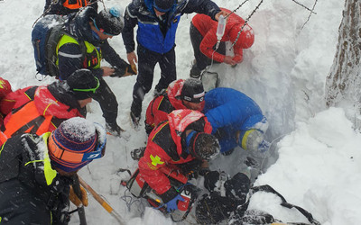 Akcja ratunkowa w Val d`Isere (źródło: Gendarmerie nationale)