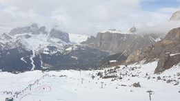Sella Ronda - Belvedere i widok na Ciampac - pogoda się poprawia (fot. T. Knyć)