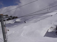 WIDOK Z DOLNEJ STACJI WYCIAGU KASERER 2 NA TUXER FERNERHAUS.