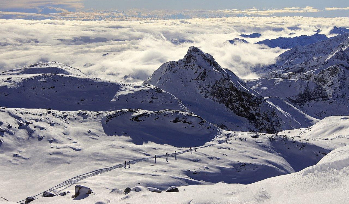 Poranny widok z Punta Indren (foto: Leszek Janas/Jacek Trzemżalski/infoski.pl)