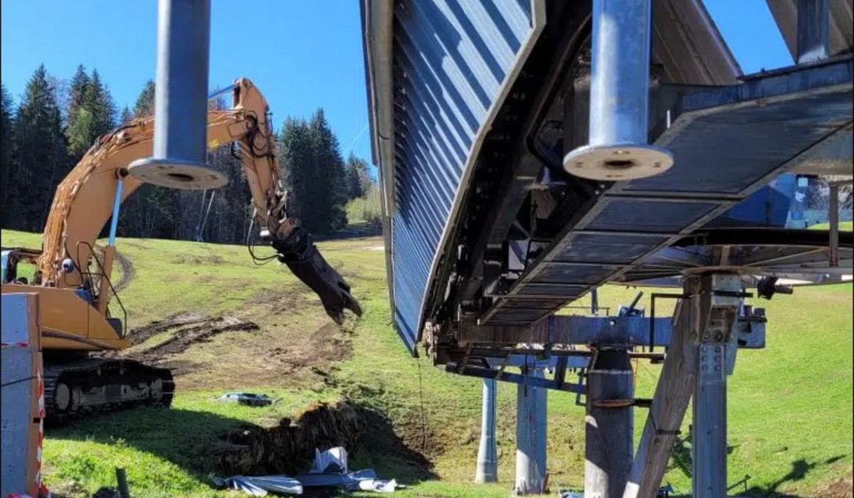 Francja: Grand Massif - Morillon Sairon wymiana wyciągu (źródło: grand-massif.com)