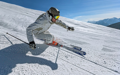 Na nartach z... głową (foto: fotolia & dajemyrade.pl)