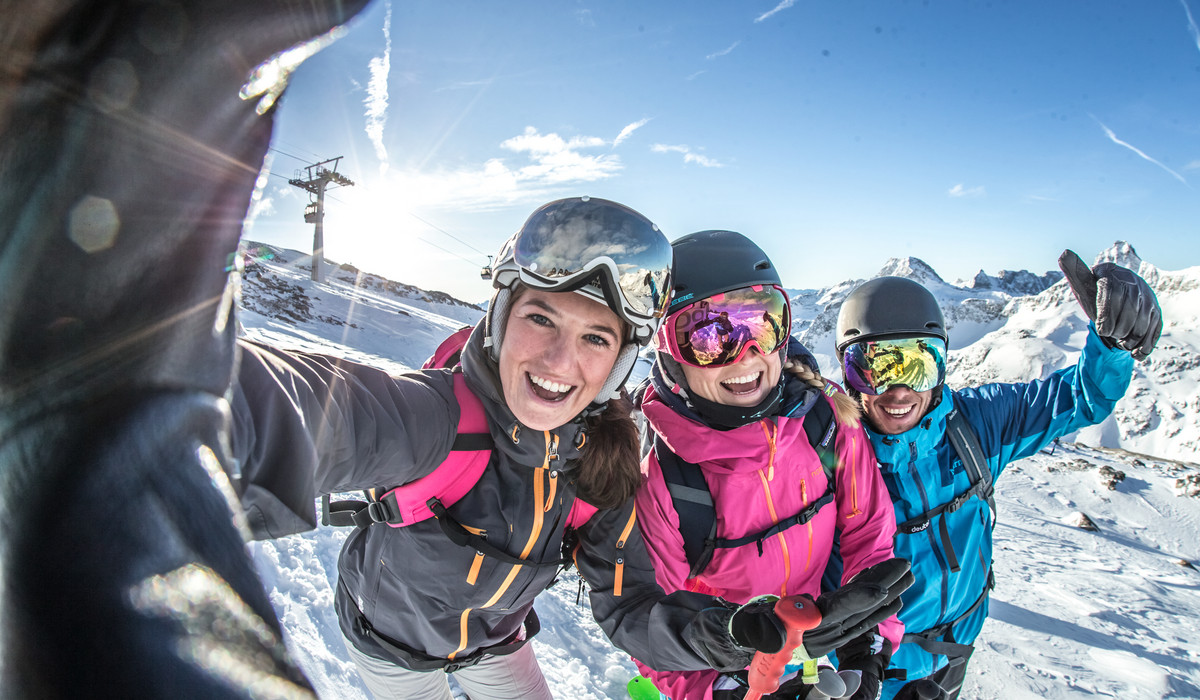 Za kilka dni będzie można szusować na lodowcu Mölltaler Gletscher (foto: TMR)