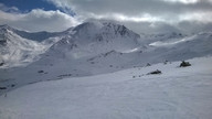 Val Thorens - majówka. Śnieg, slady nart, snowboardów, gdzie narciarze ?
