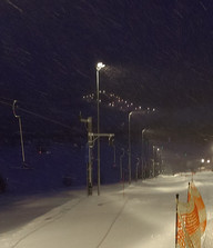 Stok jest dobrze oświetlony