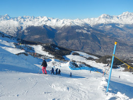 Pila - na narty prosto z centrum miasta (foto: J. Praszczyk) Pila - na narty prosto z centrum miasta (foto: J. Praszczyk)