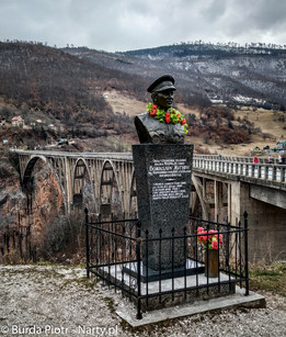 Czarnogórcy pamiętają o historii (foto: P. Burda)