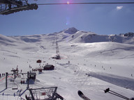 Słońce, słońce i śnieg.