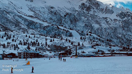 Tonale wyciąg na lodowiec, kolejka do Ponte di Legno (fot. P. Tomczyk) Tonale wyciąg na lodowiec, kolejka do Ponte di Legno (fot. P. Tomczyk)