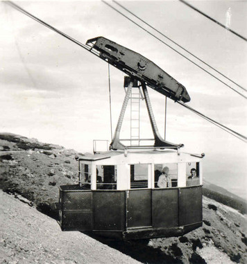 Pierwsza gondola na Łomnicy (foto: Marek Hajkovsky/TMR a.s.)