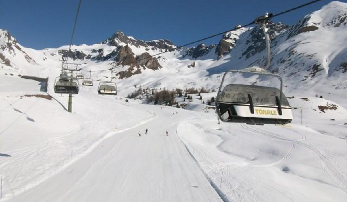 Paso Tonale niebieska trasa 34 (foto: Narty.pl)