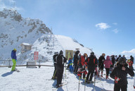 Masa Corto - czekający tłum