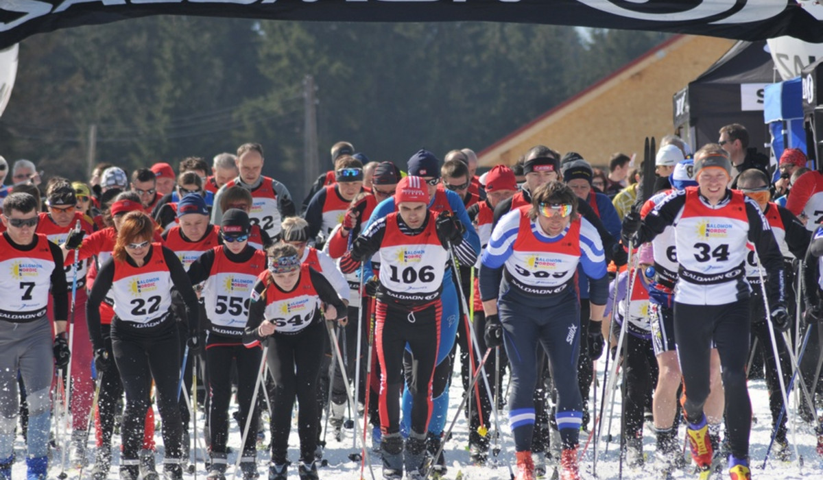 Czas startować. Pierwszy bieg w tegorocznym Salomon Nordic Sunday już w niedzielę 16 grudnia. Początek o godz. 11.00 na Polanie Jakuszyckiej. (foto: Stacja Jakuszyce)