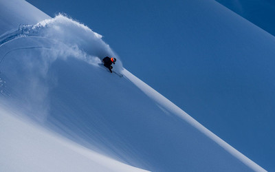 Helly Hansen ULLR (foto: hellyhansen.com)