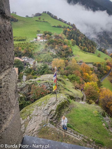 Widok z Zamku Reinholda Messnera Juval (fot. P. Burda) Widok z Zamku Reinholda Messnera Juval (fot. P. Burda)