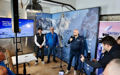 Kasprowy wchodzi do Tatry Super Ski - podpisanie umowy / fot. mat. prasowe