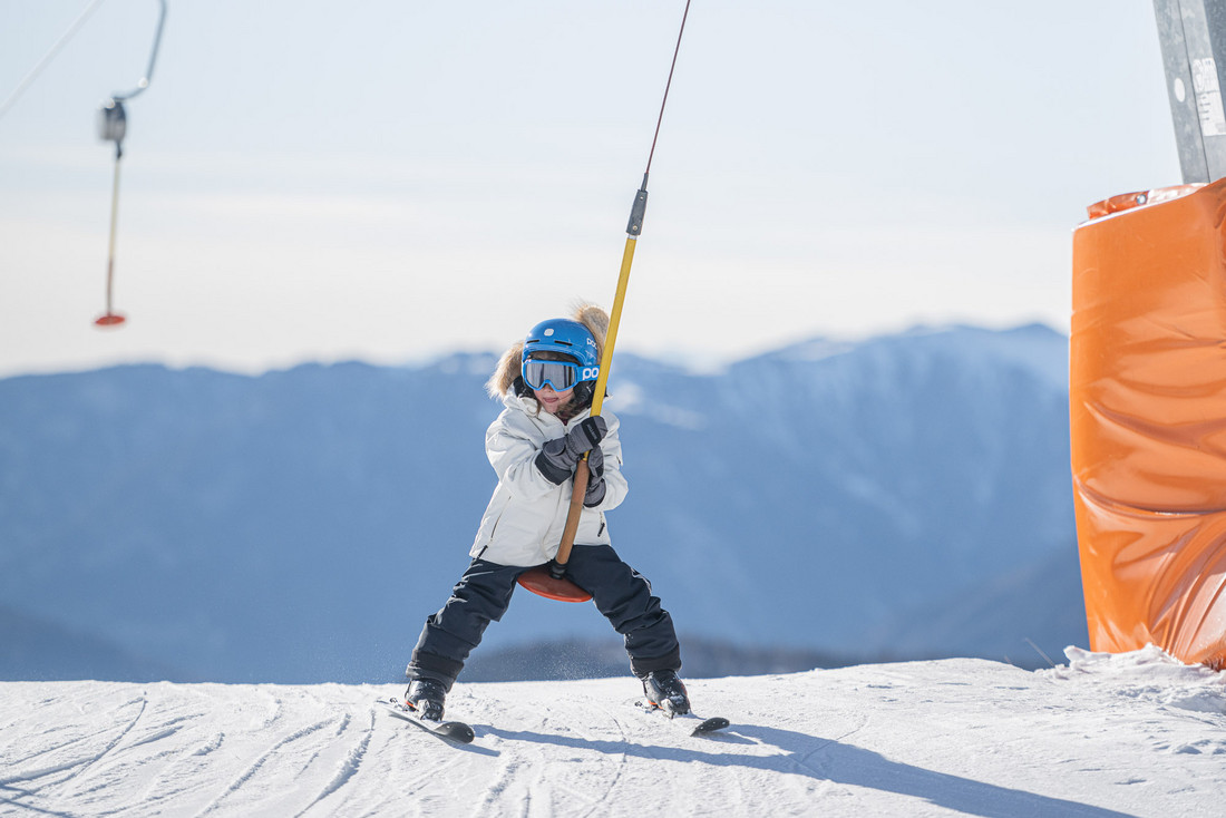 Dzieciaki na nartach w Dolomiti Superski / fot. H. Wisthaler
