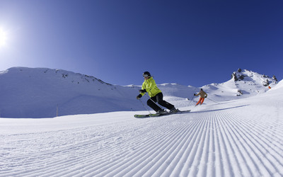 Narciarze na stoku (foto: tirol.at)