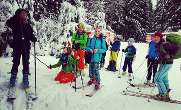 Młodzi skitourowcy Młodzi skitourowcy