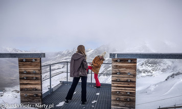 Foto sesja na dachu Hotel Grawand (fot. P. Burda) Foto sesja na dachu Hotel Grawand (fot. P. Burda)
