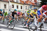 Tour de Pologne. Etap IV- ul. Poniatowskiego peleton 6