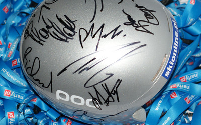 Kask POC z autografami