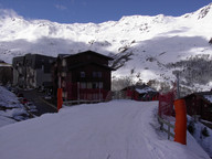 Hotel niedaleko trasy