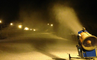 Naśniezanie stoku (foto: szwajcariabaltowska.pl)