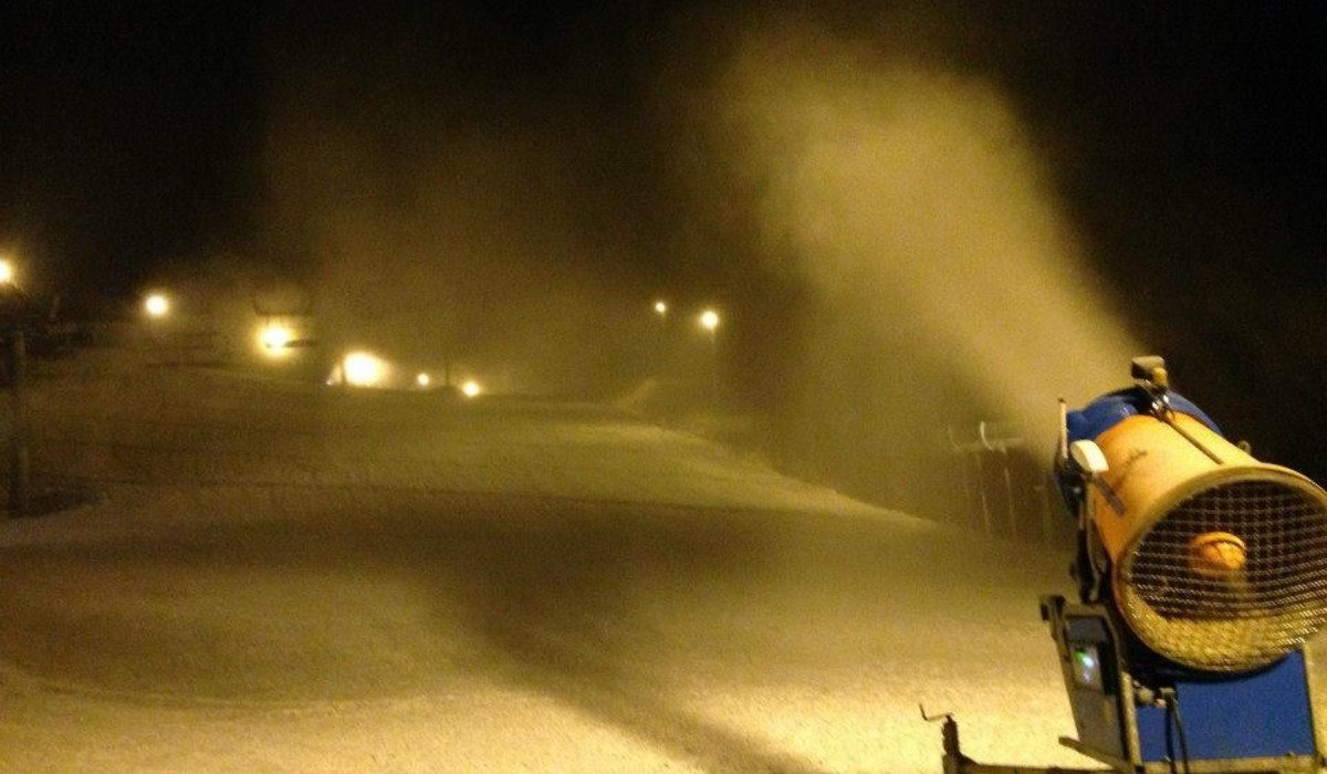 Naśniezanie stoku (foto: szwajcariabaltowska.pl) Naśniezanie stoku (foto: szwajcariabaltowska.pl)