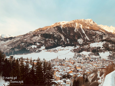 Widok z hotelu Someda na Moenę (fot. P.Tomczyk) Widok z hotelu Someda na Moenę (fot. P.Tomczyk)