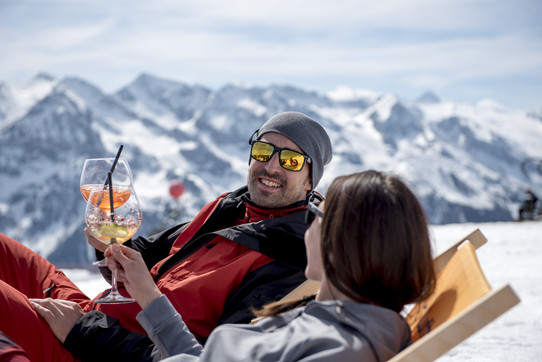 Apres ski w Schneekar Huette (foto: Zillertal Tourismus / T. Straub) Apres ski w Schneekar Huette (foto: Zillertal Tourismus / T. Straub)