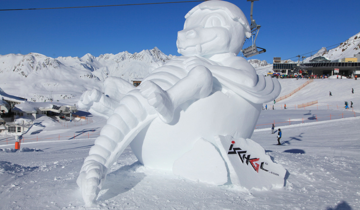 Lodowe rzeźby w Ischgl (foto: www.ischgl.com) Lodowe rzeźby w Ischgl (foto: www.ischgl.com)