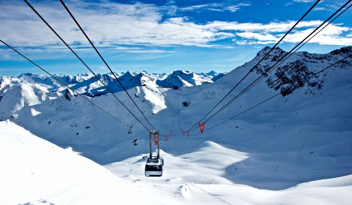 Szwajcaria / (c) Tim Vanderhoydonck