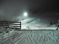 Nocne narty w Południowym Tyrolu- widok na trasy