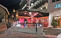 Nauders nocą (foto: J. Kałucki) Nauders nocą (foto: J. Kałucki)