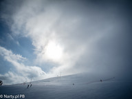 Nadchodzi mgła nad Alpe d`Huez  (foto: PB Narty.pl)