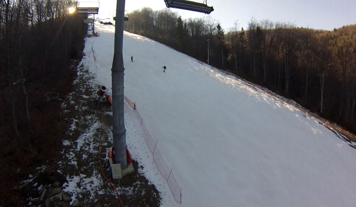 Widok na stok w Ustroniu (źródło: Zimowa Jazda)