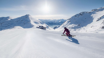 Słoneczne narty w Hochzillertal ©Zillertaltourismus fot. Tom Klocker