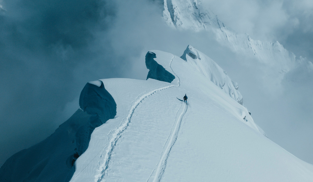 Zjazd Andrzeja Bargiela z Mount Everest fot.Bartek Bargiel_Red Bull Content Pool Zjazd Andrzeja Bargiela z Mount Everest fot.Bartek Bargiel_Red Bull Content Pool