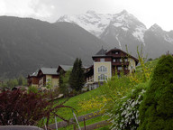 TYPOWE ZABUDOWANIA W DOLINIE - HOTEL W MIEJSCOWOŚCI FINKENBERG