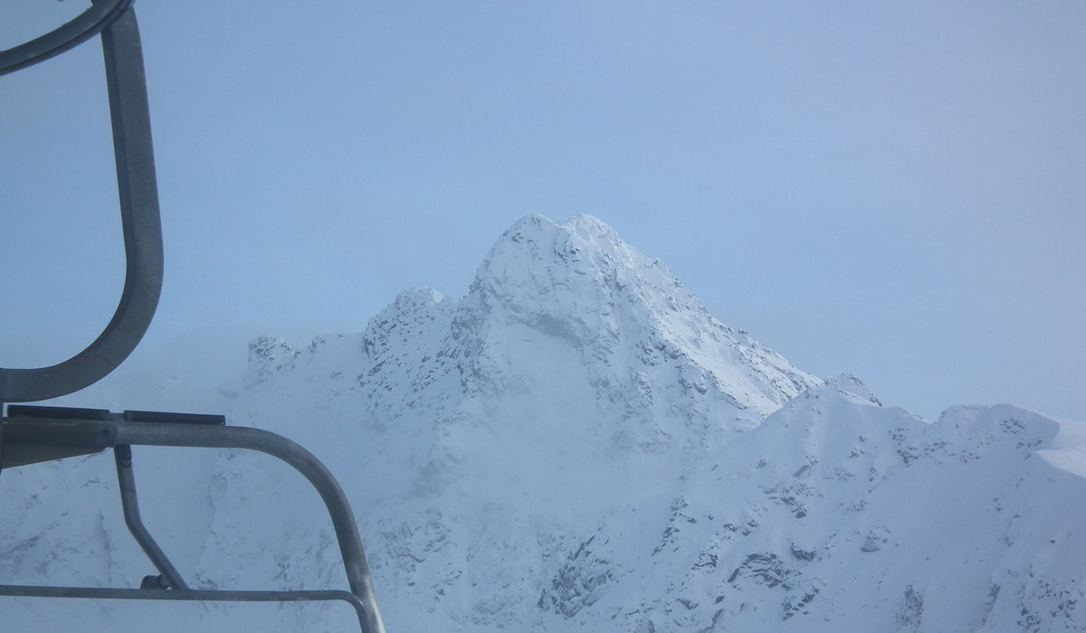 Widok na Świnicę z Kasprowego Wierchu (foto: Michał Nowak)
