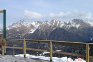 Odpoczynek przy widoku na góry