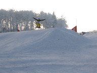 Zawodnik w powietrzu 