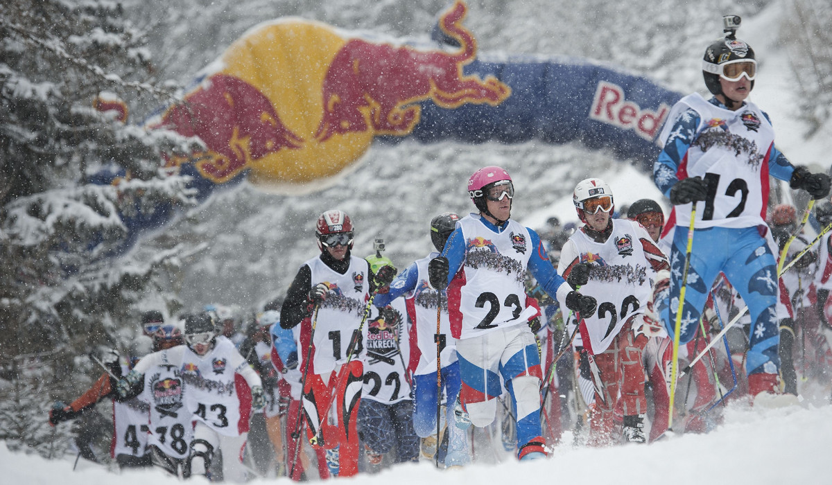 Narty w dłoń i ... do boju (foto: snowpr)