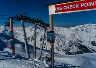 Punkt kontroli Pieps`ów lawinowych.