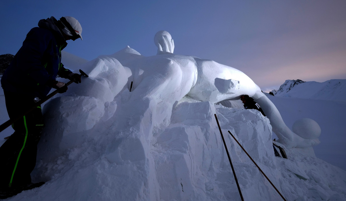Rzeźba ze śniegu w Ischgl (foto: © TVB Paznaun-Ischgl)
