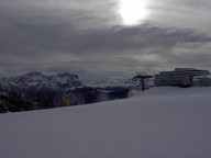 Słońce na zachmurzonym niebie