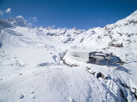 Stubai - pośrednia stacja 3S (foto: © Stubai Glacier)