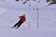 Pitztal- uczestnik slalom między tyczkami