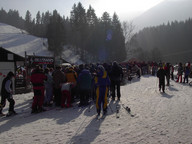 KOLEJKA W KSZTAŁCIE BUŁY DO WYCIĄGU KRZESEŁKOWEGO. WYCIĄG NA 4 OSOBY.